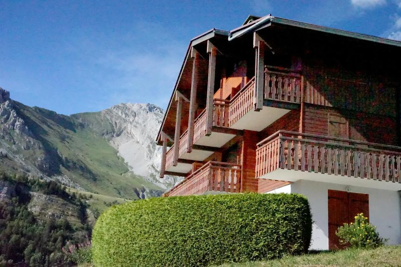 Grand-Bo: joli appartement sur les pistes avec vue Le Grand-Bornand