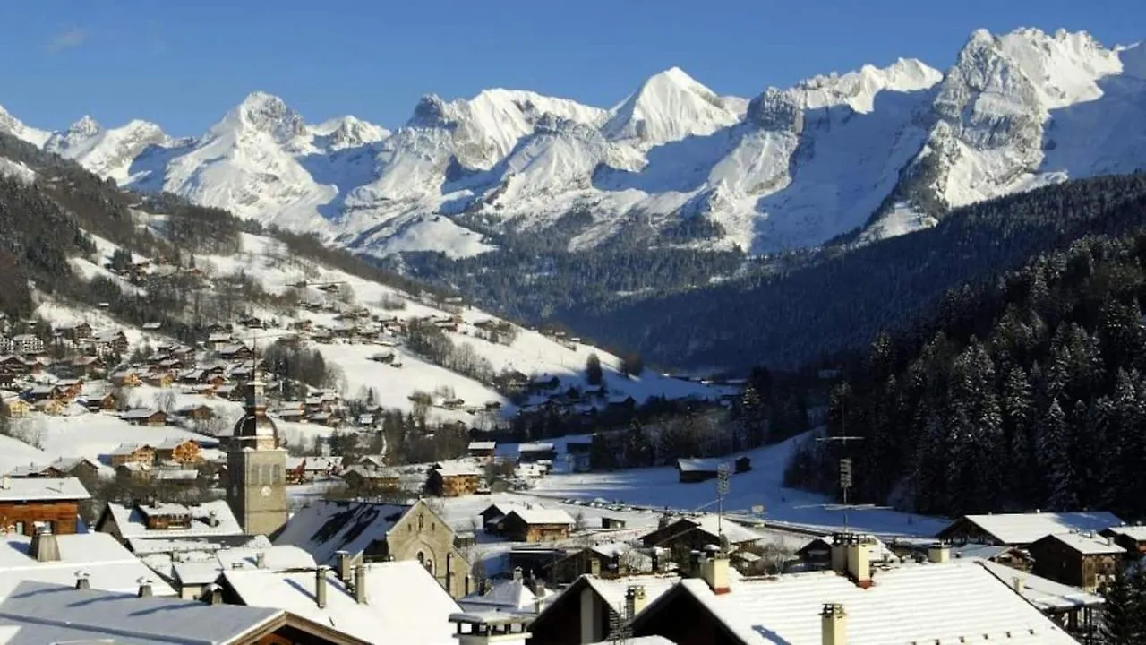 Grand-Bo: joli appartement sur les pistes avec vue Le Grand-Bornand